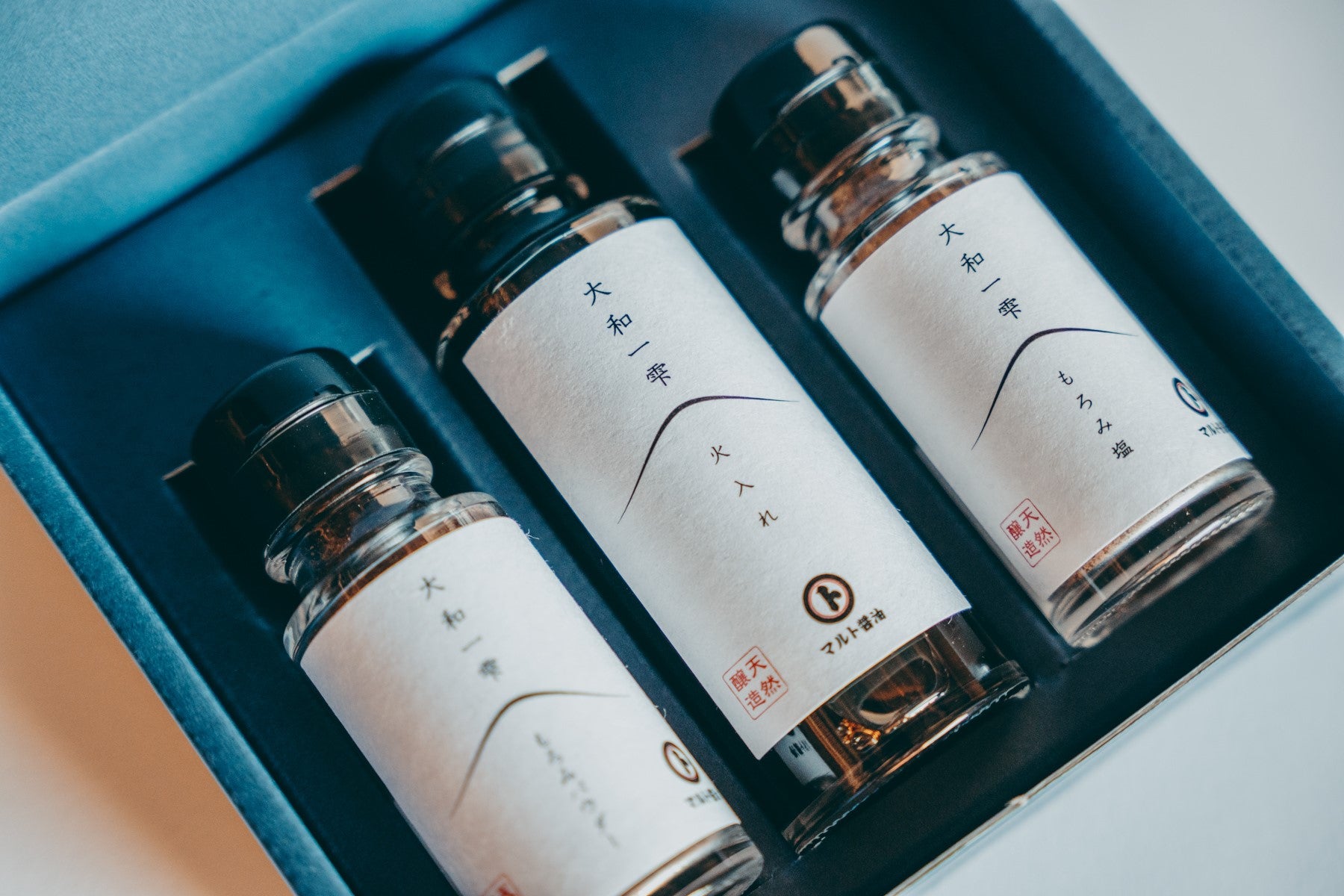 MARUTOSHOYU  NATURALLY BREWED SOY SAUCE SET