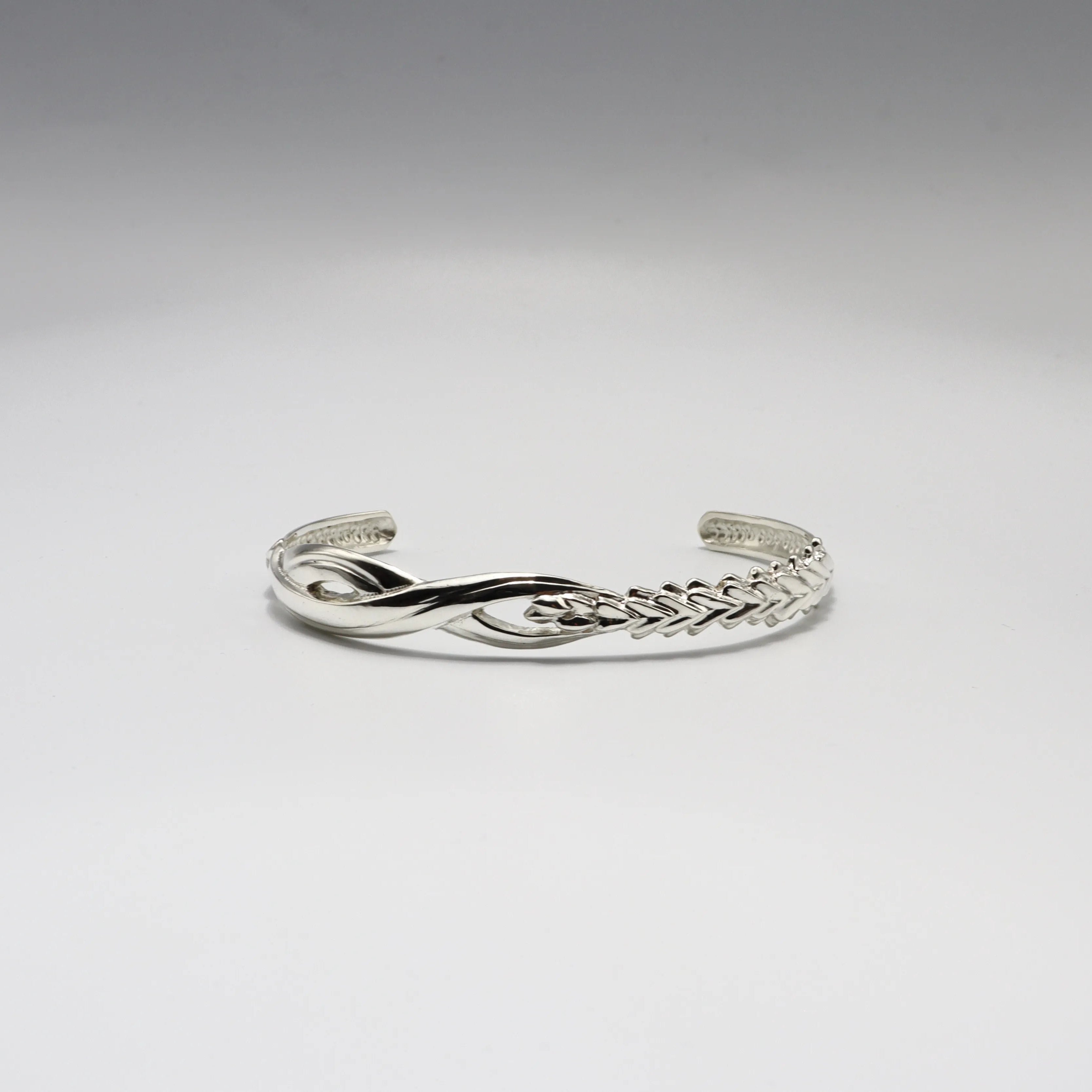 Wisteria Bangle